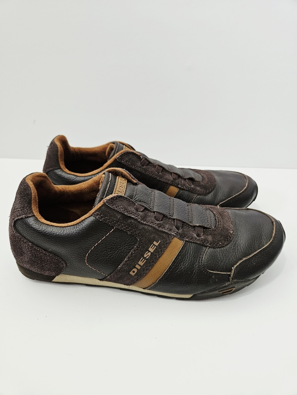 Diesel Men's Dark Brown and Tan Athletic Sneakers